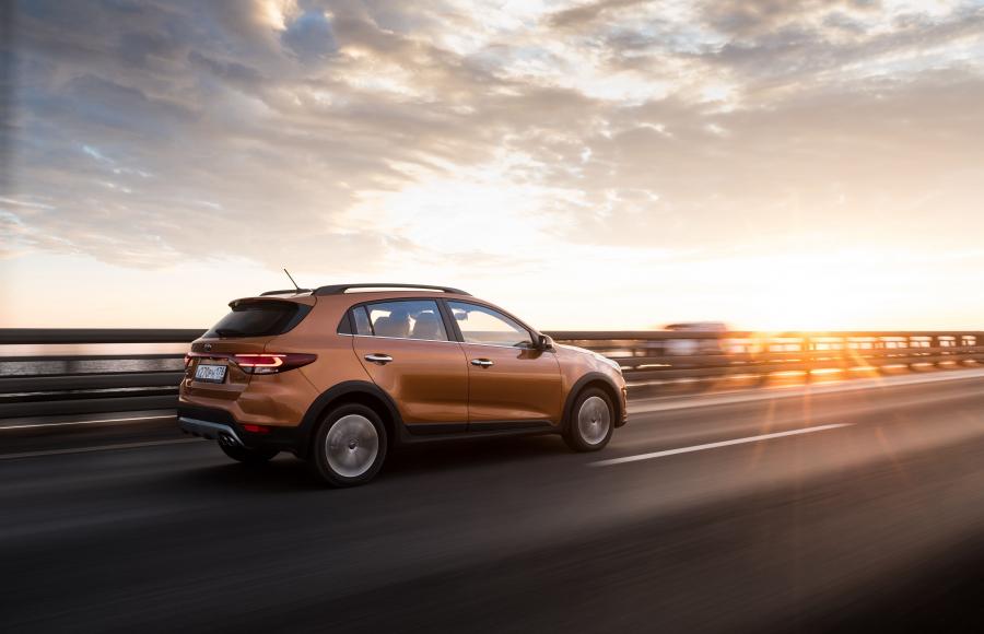  Kia Rio X-Line (FB) 2017 года  (фото 10 из 21)